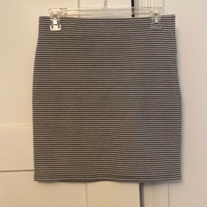 LOFT like new striped skirt
